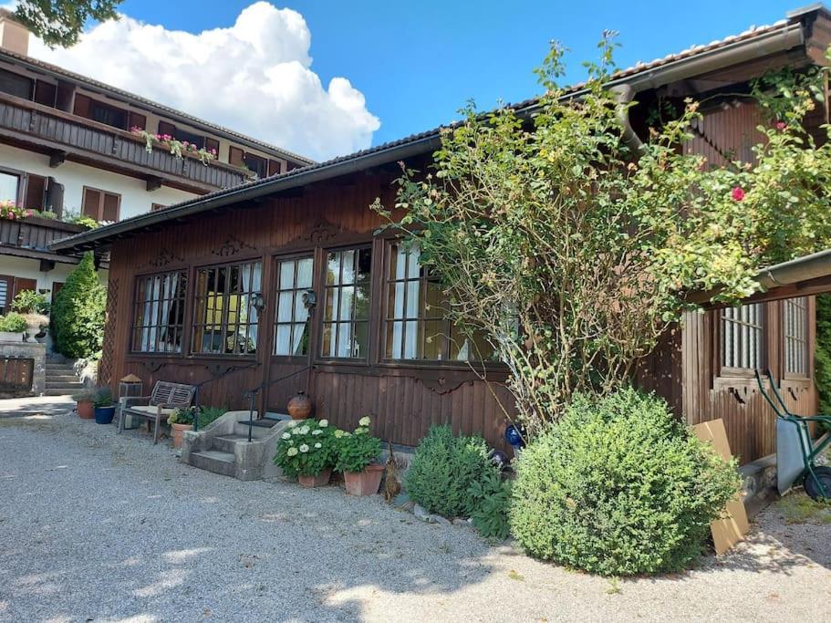 Wohnung Direkt Am Tegernsee Mit Xl-Terrasse Гмунд-ам-Тегернзе Экстерьер фото