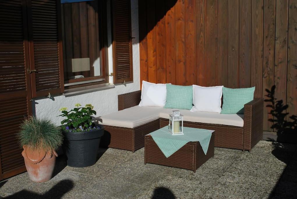 Wohnung Direkt Am Tegernsee Mit Xl-Terrasse Гмунд-ам-Тегернзе Экстерьер фото