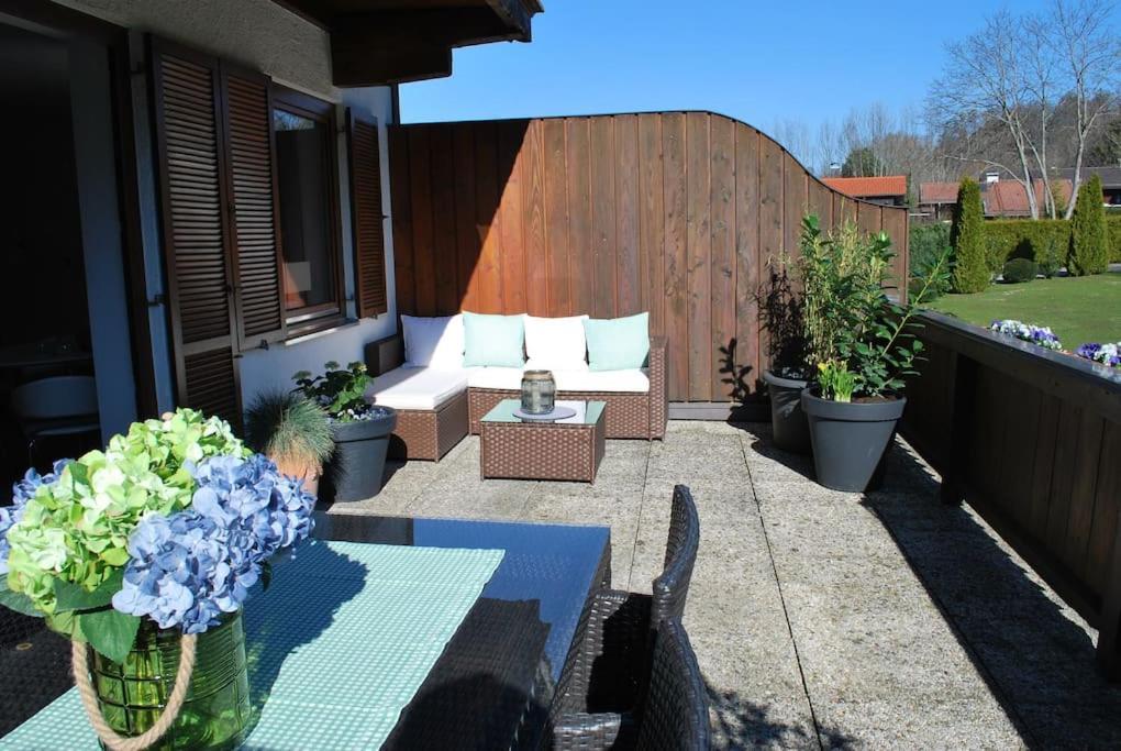 Wohnung Direkt Am Tegernsee Mit Xl-Terrasse Гмунд-ам-Тегернзе Экстерьер фото