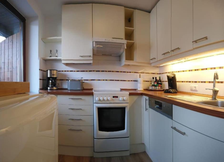 Wohnung Direkt Am Tegernsee Mit Xl-Terrasse Гмунд-ам-Тегернзе Экстерьер фото